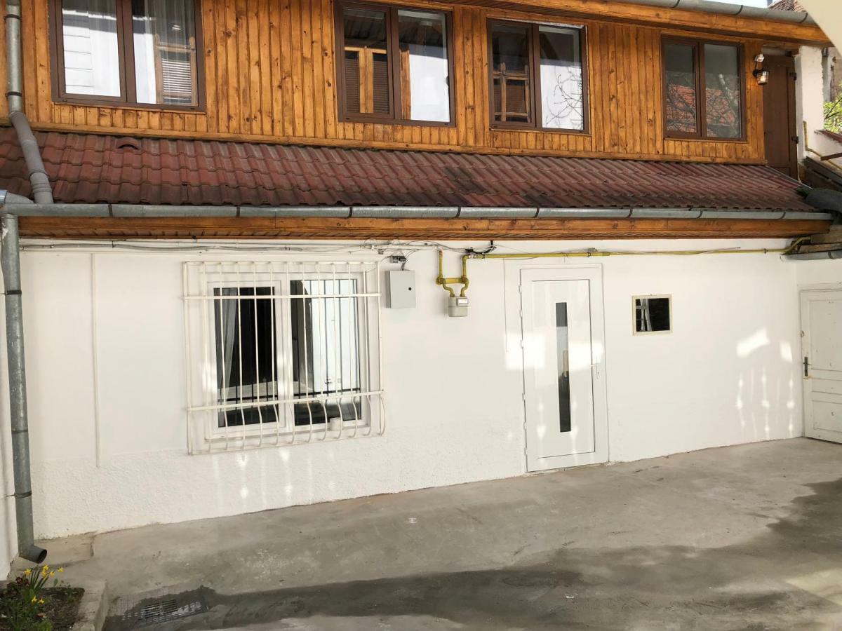 Bb'S Cosy Apartments Брашов Экстерьер фото